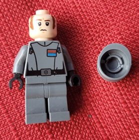 New LEGO Star Wars Minifigure Imperial Officer (sw0877) 