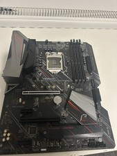 ASRock B365 Phantom Gaming 4 ATX Intel LGA1151 DDR4 4-DIMM M.2