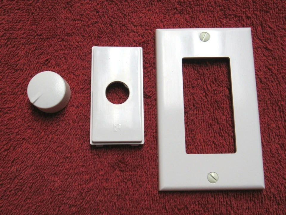 Russound ALTx Placa de Pared Blanca Perilla Eje D 26X15 para Impedancia Volumen Coincidente Foto 4 de 4