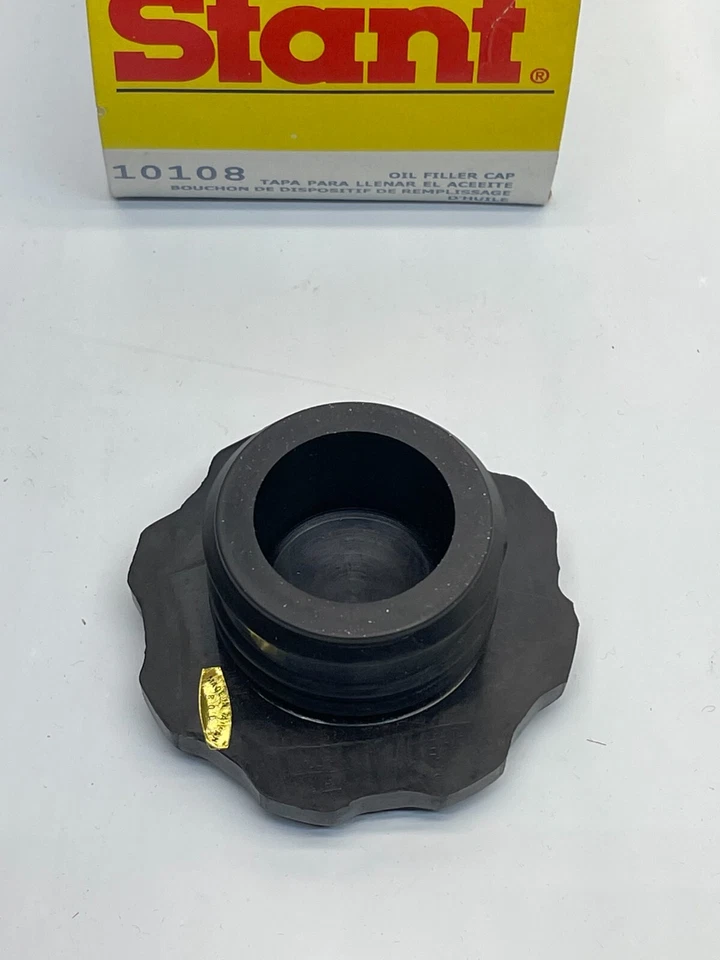 Tapa de llenado de aceite de motor 10108 Stant NOS se adapta a camionetas GM y Chevy modelos S en la tabla Foto 2 de 3
