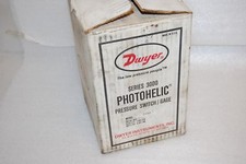 Dwyer 3150 Series 3000 Photohelic Pressure Switch/Gage