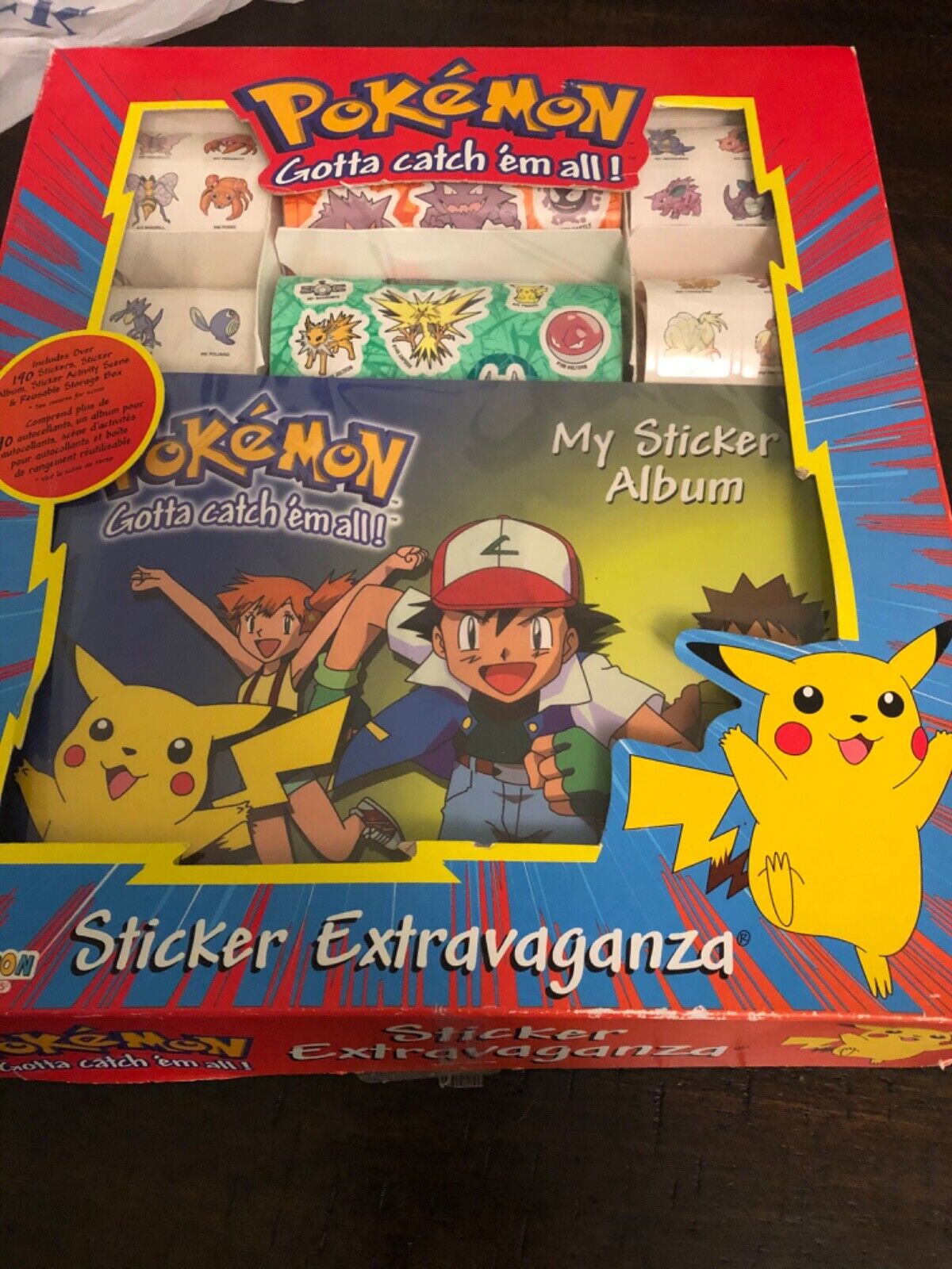 Pokémon : 300 stickers & activités