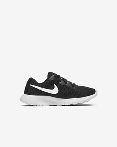 nike tanjun casual sneakers