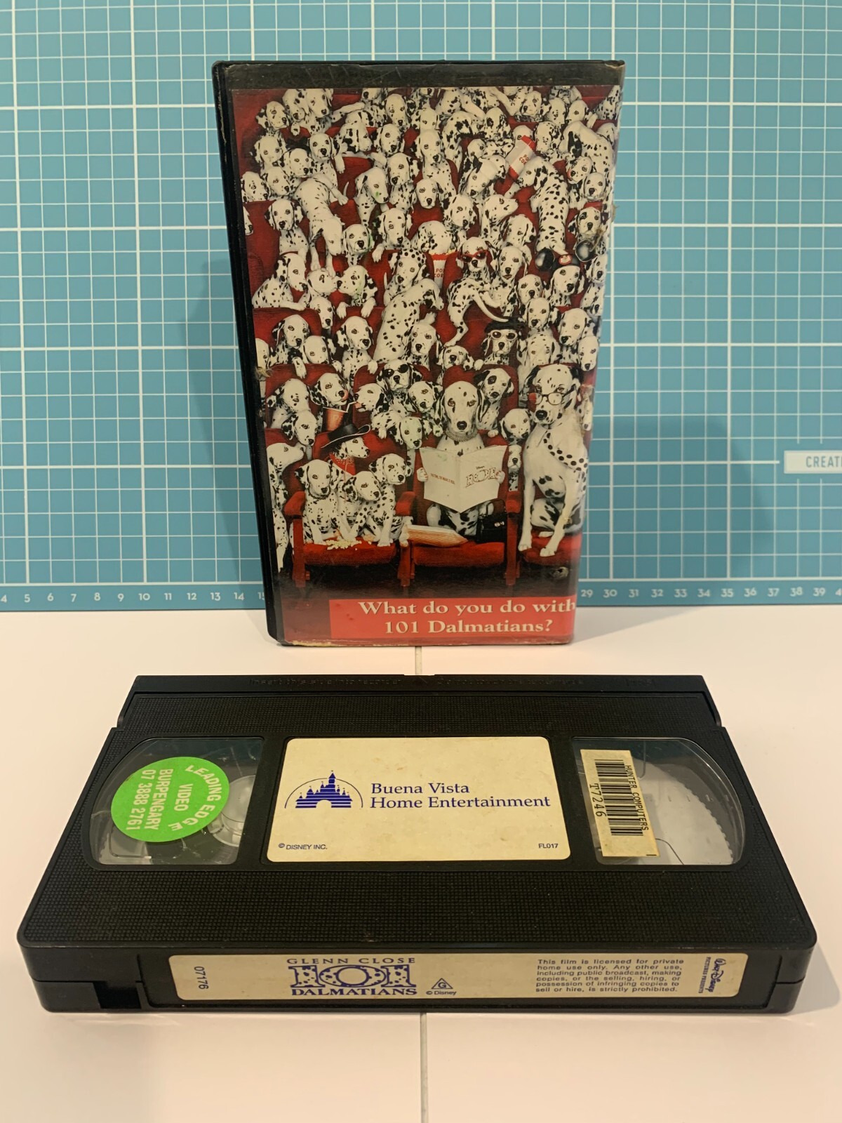 VHS 101 DALMATIANS (1996) Glenn Close COMBINE POSTAGE DISCOUNTS