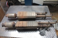 Mercedes W463 G500 Auspuff Schalldämpfer Links Rechts A4634909701 A4634909891 Mercedes W463 G500 Auspuff Schalldämpfer Links Rechts A4634909701 A4634909891