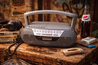 Sony CFD-S05 Portable Boombox CD Player Cassette Radio Mega Bass AM/FM Stereo 