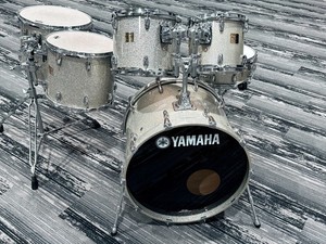 Yamaha Birch Custom Absolute 6PC Drum Set shell pack in silver sparkle