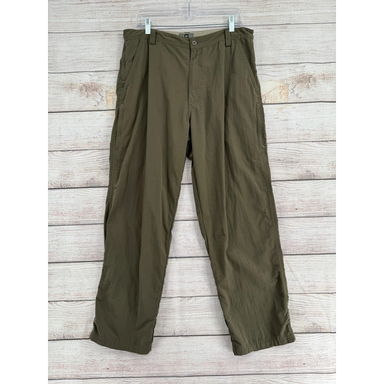 REI UPF 40+ Nylon Hiking Pants Mens 36x32 Olive Green Straight Leg