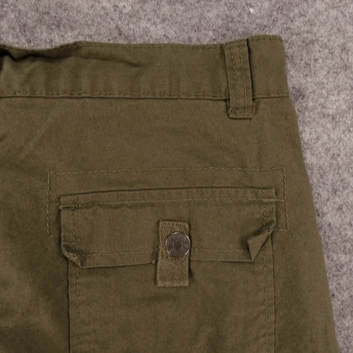 Swiss Cross Shorts Mens 32 Cargo Flat Front Green Mid Rise Casual - Picture 13 of 13