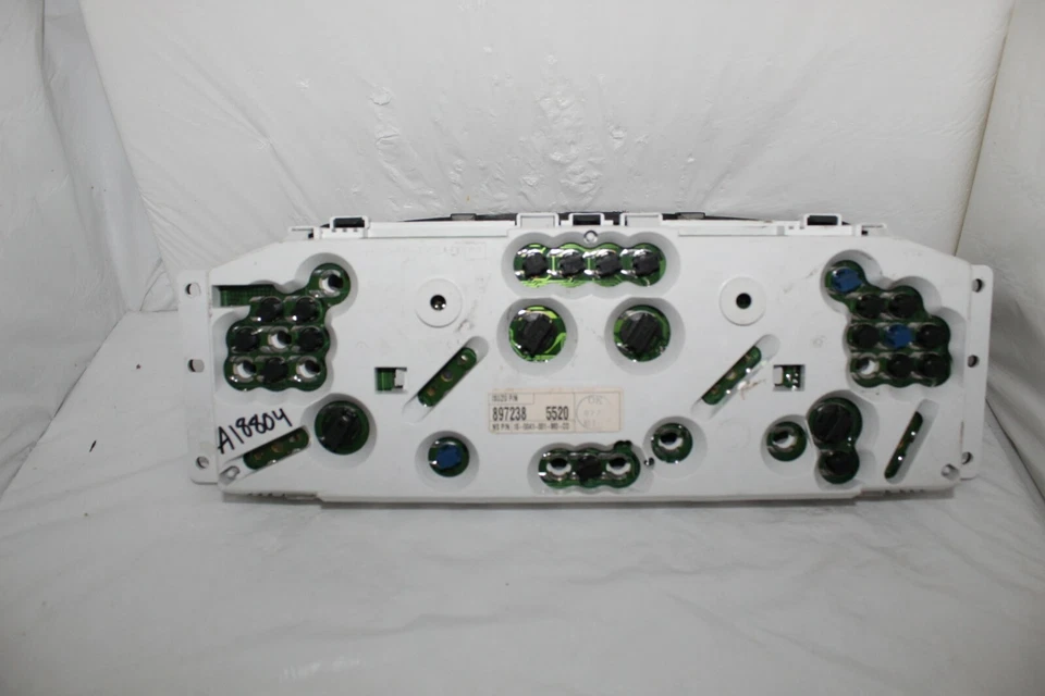 Cuadro de instrumentos velocímetro panel medidores 02 Isuzu Axiom 100.352 millas Foto 4 de 4