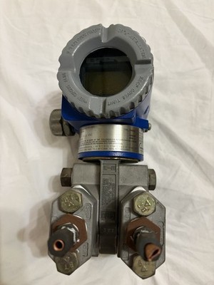 Foxboro IDP10-A22A21F-M1 Differential Pressure Transmitter 4-20mA LCD