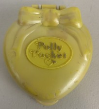 1995 Polly Pocket Bluebird Stylin' Salon Compact No Figures Or Accessories