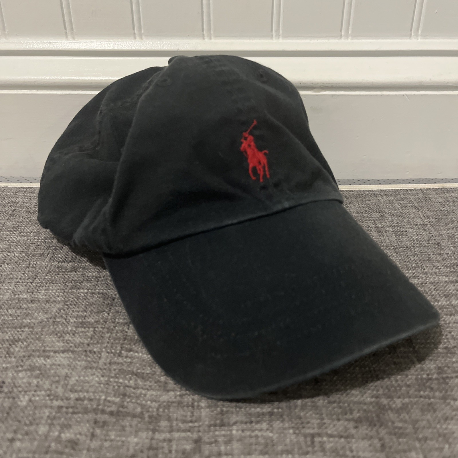 Polo Ralph Lauren Uomo Unisex Cotone Chino Berretto a Palla Regolabile Nero Rosso Pony