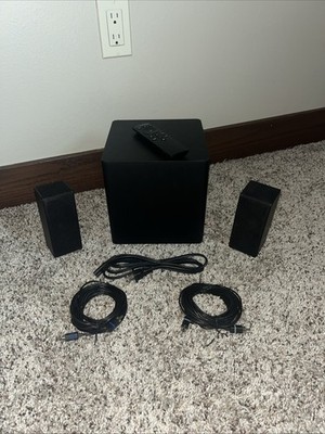 VIZIO 4.1 Surround Sound System. Comes With Remote. NO 32  Sound Bar Included