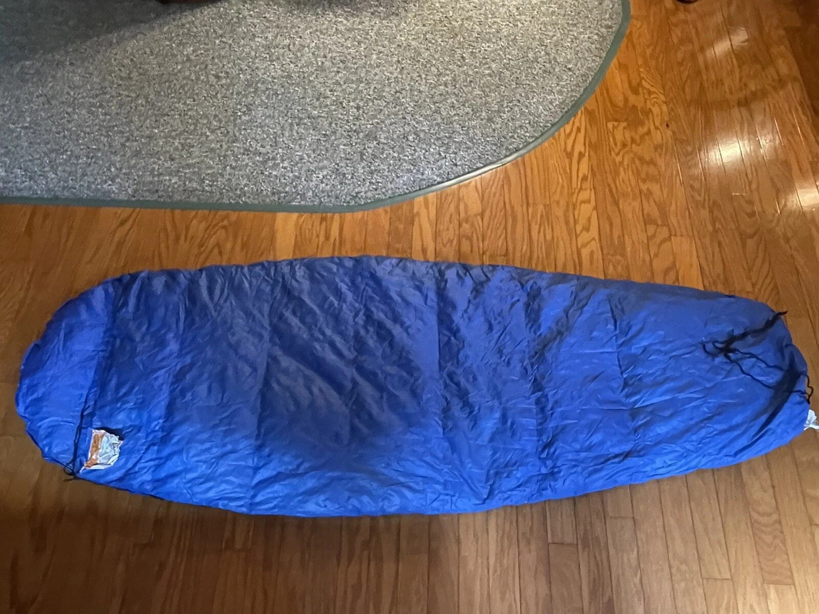 Vtg Pack-In Products Duck Down Sleeping Bag Mummy Blue Packable EUC Right Zip