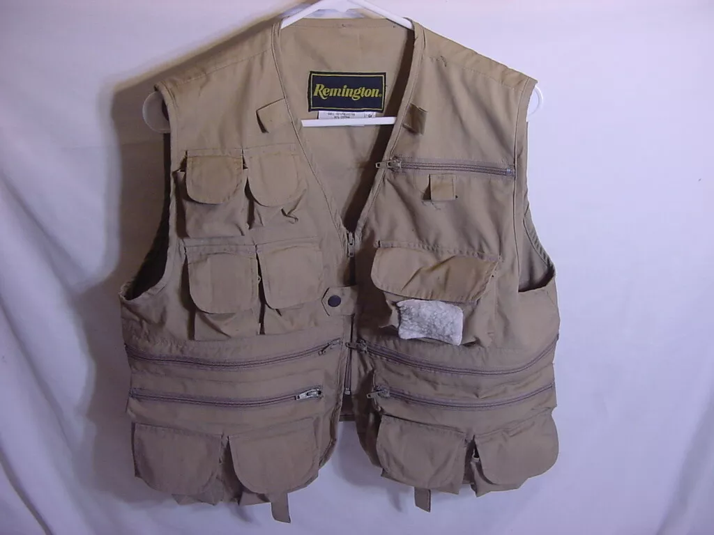 REMINGTON FLY FISHING HUNTING VEST - MENS SIZE MEDIUM