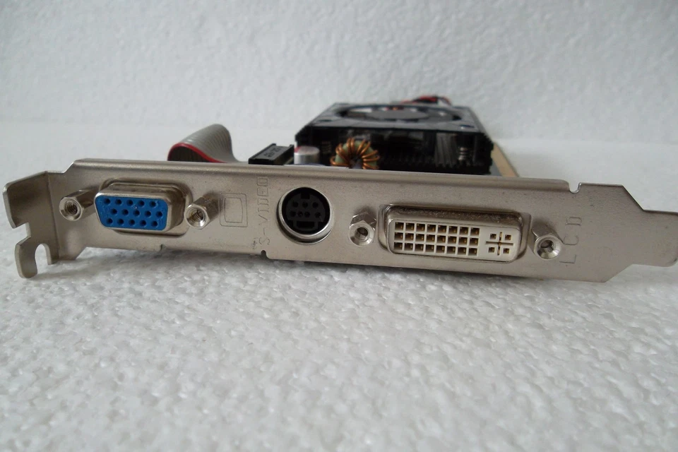 Dell ASUS ATI HD 2400 Pro PCIe 128MB Graphics Video Adapter DVI VGA TV-Out WX085 - Image 3 of 4