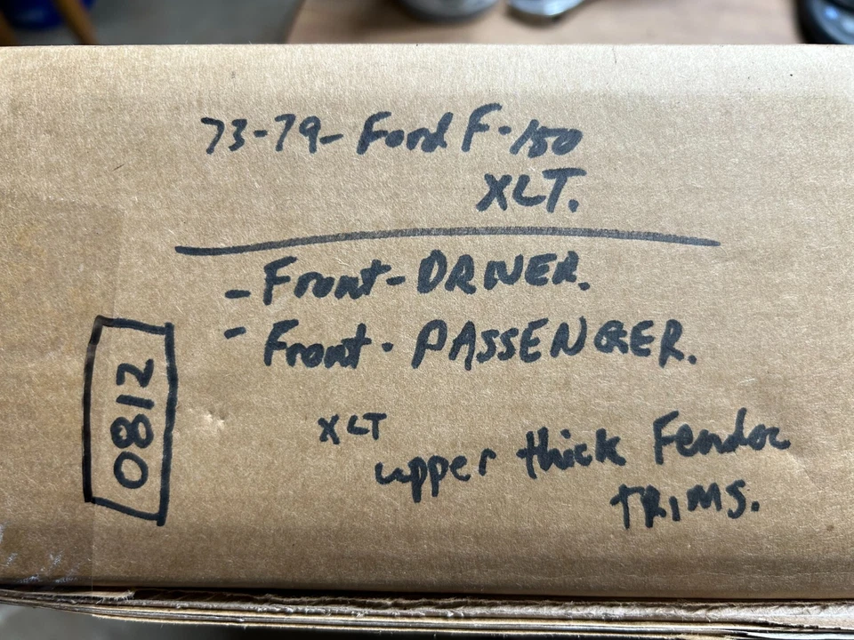 73-79 Ford F-150 XLT - GUARDABARROS DELANTERO MOLDURA SUPERIOR - par de molduras izquierda derecha Foto 2 de 4