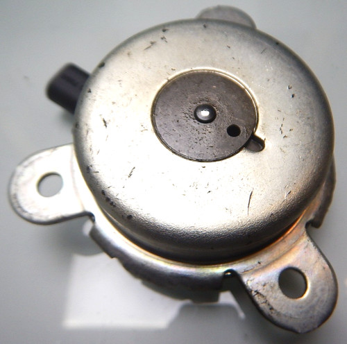 FORD B-MAX / JK 1,0 / MAGNETSCHALTER NOCKENWELLENVERSTELLUNG CM5G-6M280-FA BS113