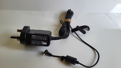 Laptop Ladegerät, Asus AD820M0, 19V 1,58A, 100 bis 240 V Eingang.