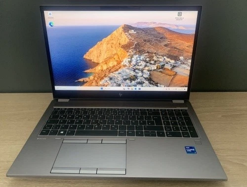 HP ZBook Fury 15,6 G8 i7-11850H 64GB DDR  1TB M.2 SSD Intel UHD CAM W11 A-Ware