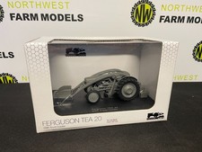 UNIVERSAL HOBBIES 5247 1:32 SCALE FERGUSON TEA 20 WITH FRONT LOADER