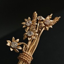 Broche bouquet de fleurs rameau cristaux joncs cordelette bijou fleuri