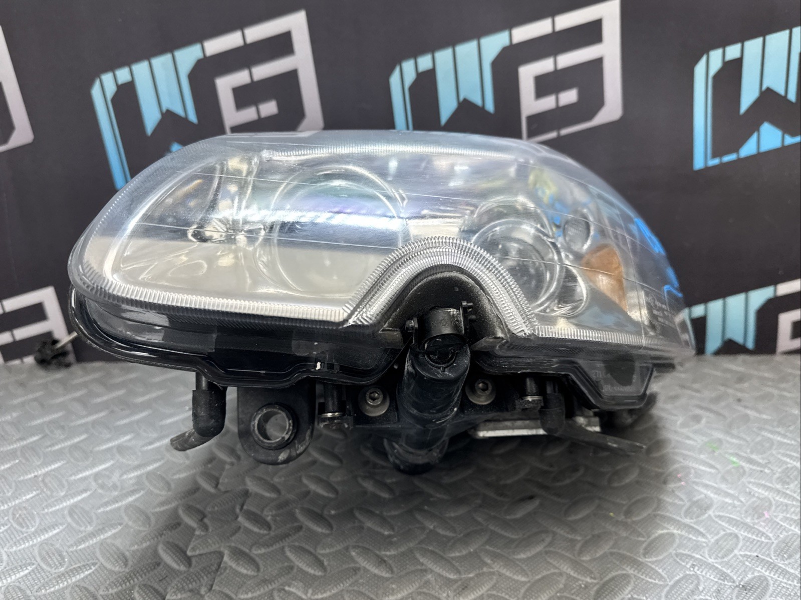 OEM 2003-2008 Maserati Quattroporte M139 Left Driver Side Headlight HID ASF
