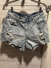 Denizen From Levi  s High-Rise Jean Shorts Size 7 W28