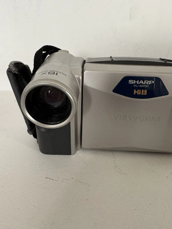 Sharp VL-AH131H Hi-8 Viewcam Camcorder With Charger, Instructions & Manual - Image 2 of 4