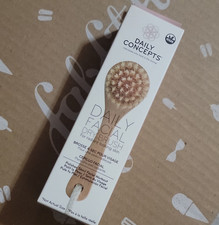 Daily Concepts Facial Dry Brush Nylon Bristles Beechwood Handle Vegan