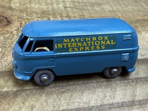 VTG 1957 Lesney Matchbox International Express Volkswagen Microvan No. 34a Blue