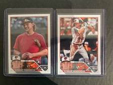 2023 Topps Gunnar Henderson Rookie Image Variation RC Card #206 Plus Base Card