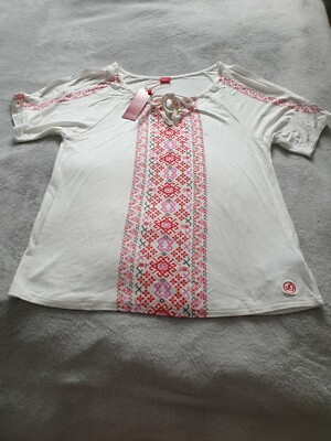 s.Oliver White Short Sleeve T-Shirt Top Loose Embroidered Effect Size 10-12 BNWT