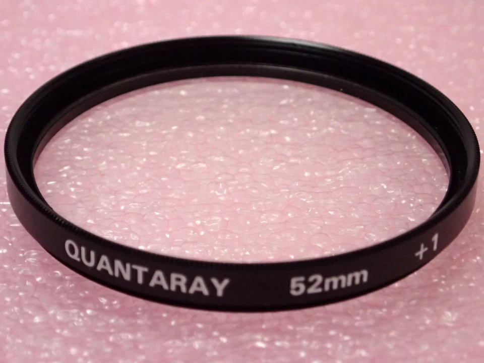 QUANTARAY 52mm PROFESSIONAL LENS FILTER KIT w/ CLOSE UP FILTERS +1 +2 +4 - Image 3 of 4