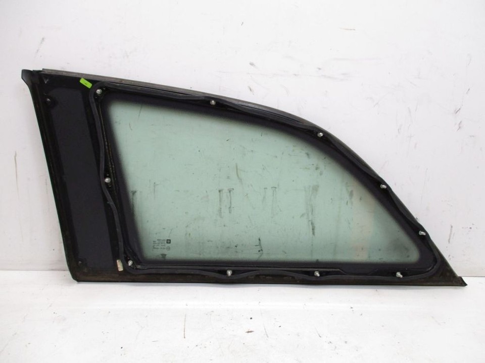 Volant Audi RS3 en cuir nappa perforé, alcantara, point losange, fil rouge