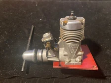 1965 Super Tigre G20 23 RC model airplane engine 3.6cc vintage Never Used Italy