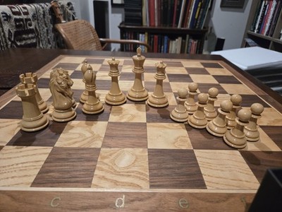 Golden Castle Craftsman Chess Set Pieces Lacquered 3.75'' King 4 Queens