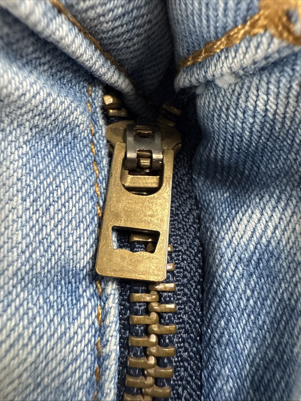 Levi's 511 Slim Fit Jeans W30 L32 Mens Light Wash Denim thumbnail 21