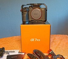 Sony A7RV - 5200  Auslösungen - in OVP - Kam...