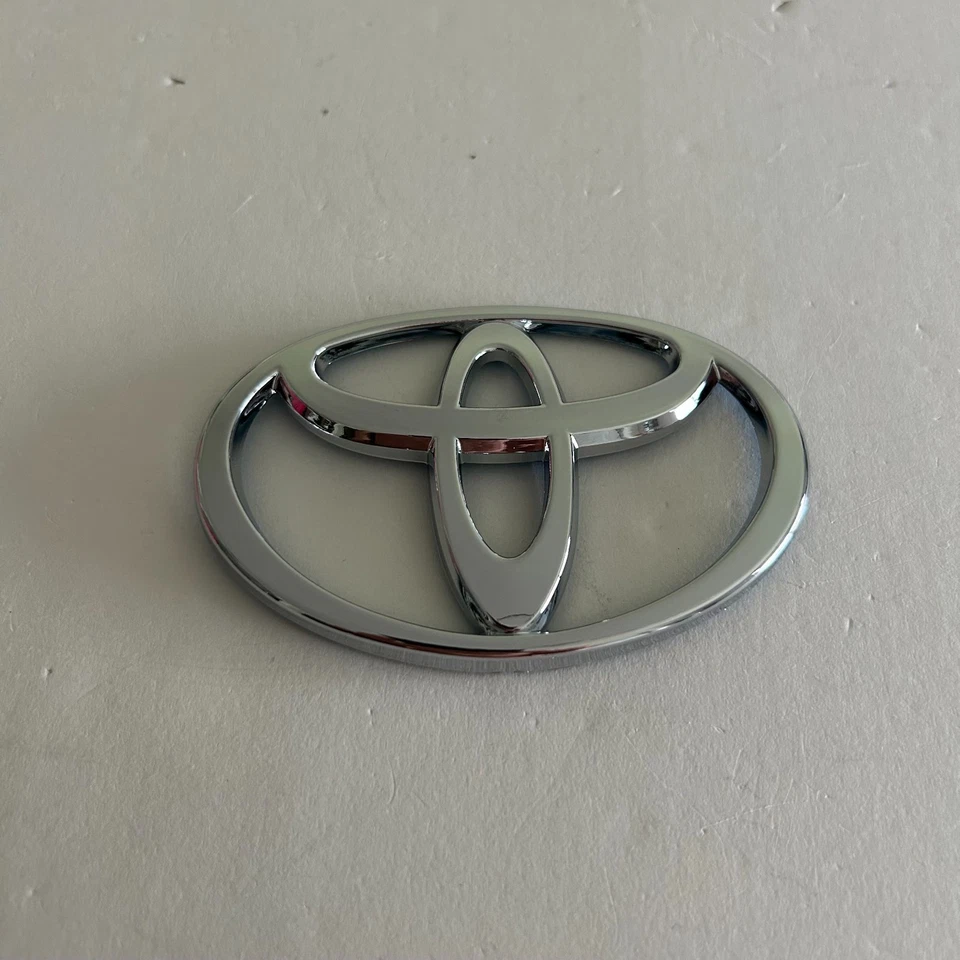 Rear Trunk Emblem Chrome Logo Silver Badge for Toyota Camry Celica Corolla 02-08 - Image 2 of 2