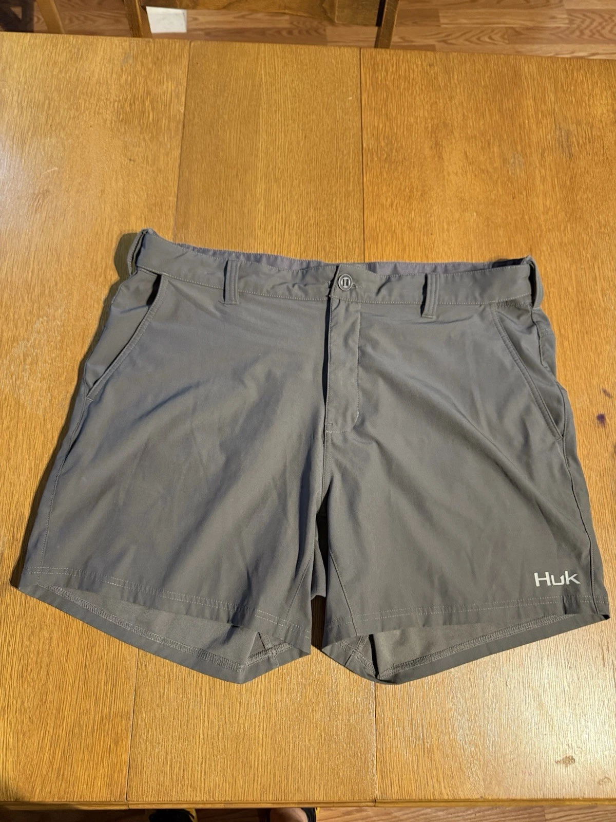 Huk Shorts Mens 3XL Gray Next Level Fishing Performance 6” Inseam Stretch