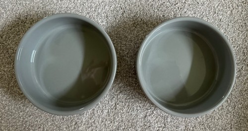 NEW Set of 2 “meow” Sculpt Cat Food/Water Bowls, Ceramic, Gray, 5” W x 1.75” T - Picture 7 of 23