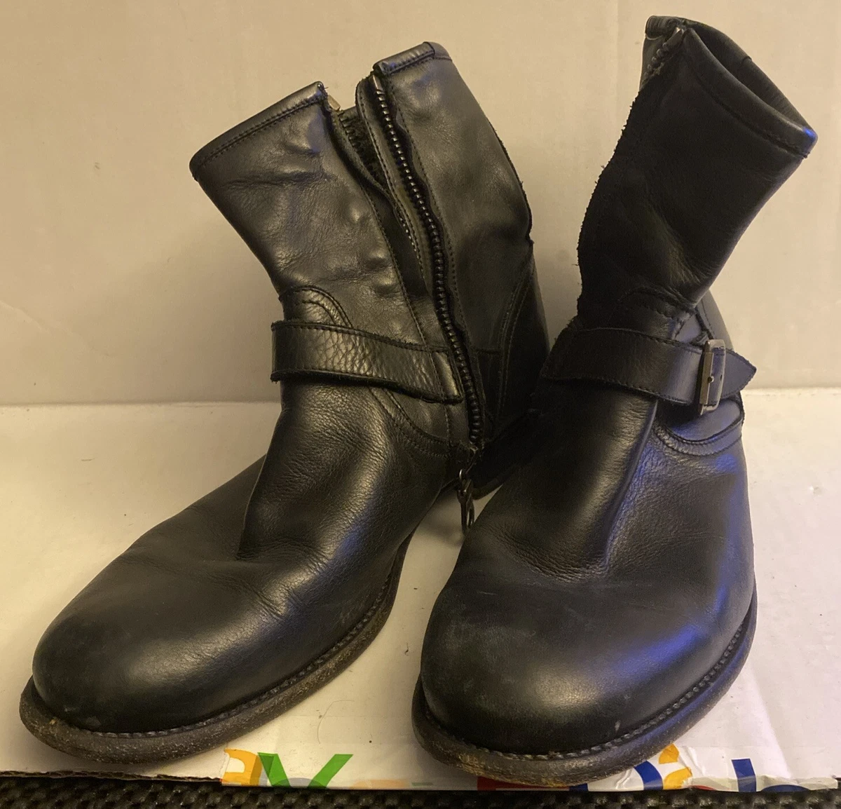 Paul Smith Black Leather Harness Ankle Boots- never been worn PAUL SMITH Size 9 Black Leather Biker Boots – Sui Generis  main image 2