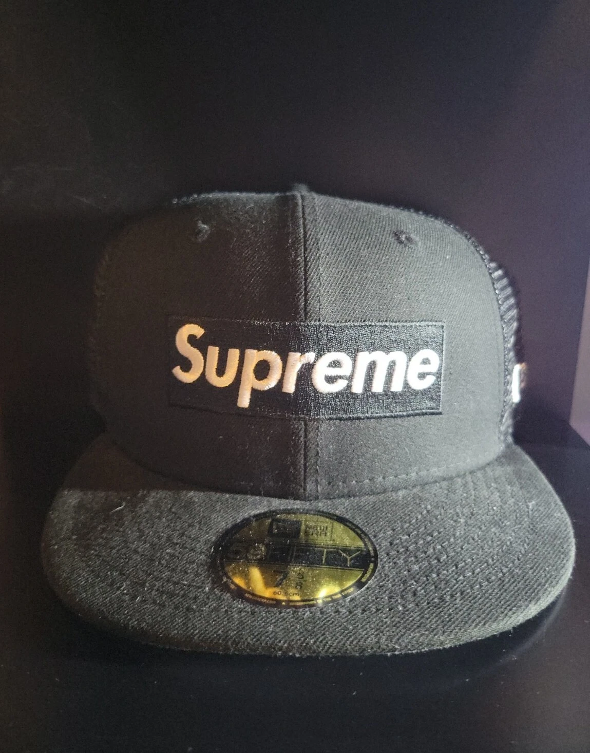 SUPREME World Famous Box logo x NOUVELLE ÈRE chapeau ajusté casquette 7 5/8 couleur noir FW20