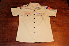 Boy Scouts of America BSA Men's Shirt Tan Medium 15-15 1/2 Sewn Patches
