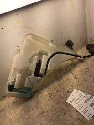 #ad 2013 328i Washer Reservoir Bottle Assembly Sku#4433239 $67.50