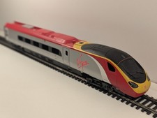 Hornby Virgin Trains Class 390