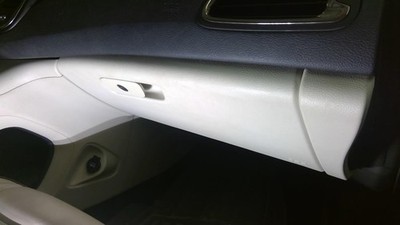 Used Glove Box fits: 2015 Chrysler 200  Grade A