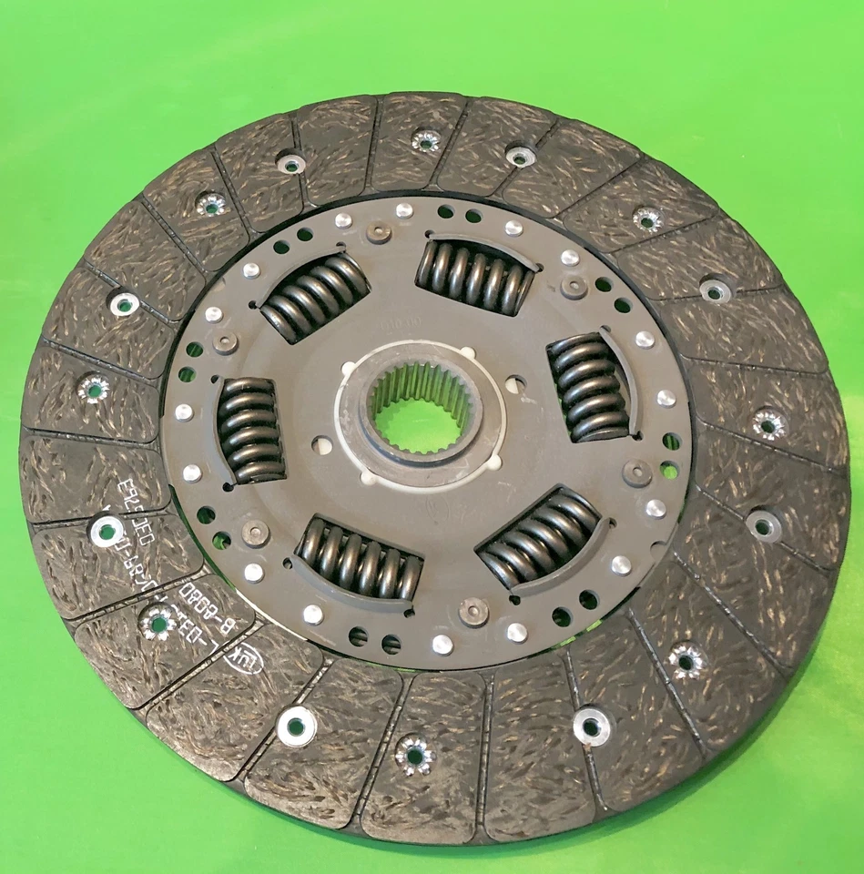 2008-2017 Audi S4 S5 B8 3.0T & 4.2L Engine OEM  Clutch Disk-Pressure Plate Kit - Image 2 of 4